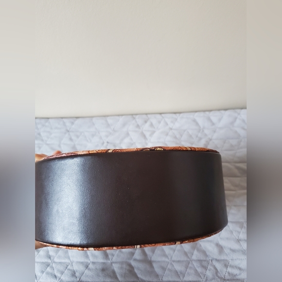 Pineda Covalin Silk & Leather Round  Unique Handbag - Picture 8 of 9